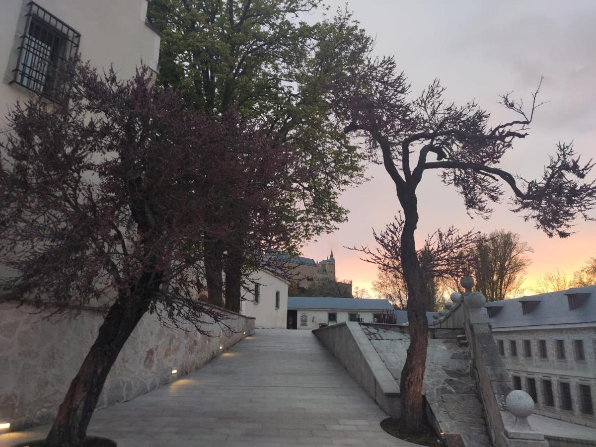 Casa De La Moneda Otel Segovia Dış mekan fotoğraf